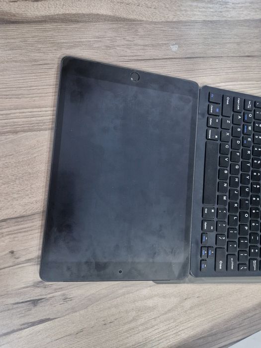 IPad 9 Wifi space gray 64 gb