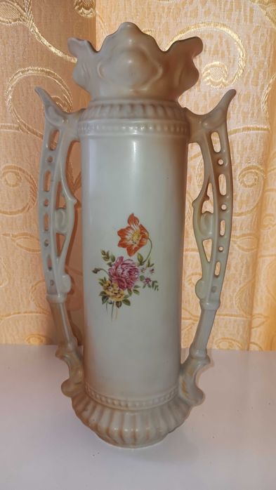 Красива керамична ваза  27,5см.