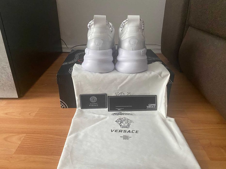 Versace Chain Reaction albi marimi 40-43