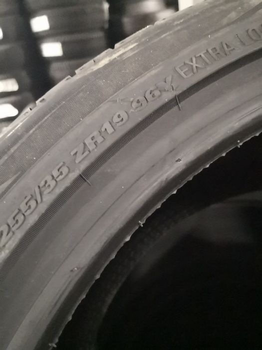 225 40 19 цола спорт пакет задни 255 35 19 nokian dot 23 24