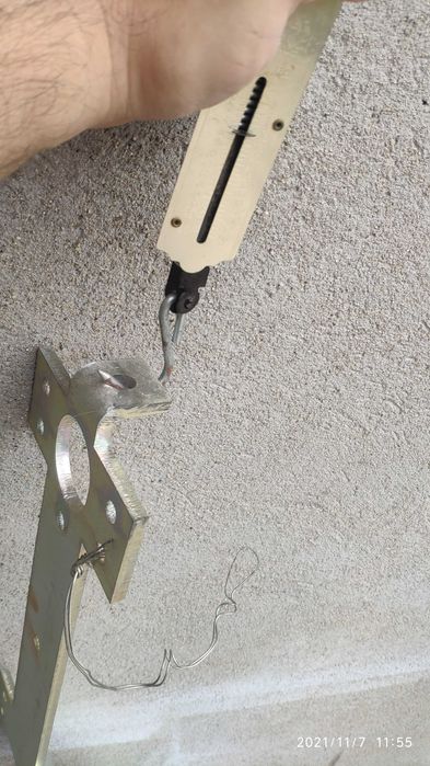 Profil metalic folosit la extinderea acoperis balcon