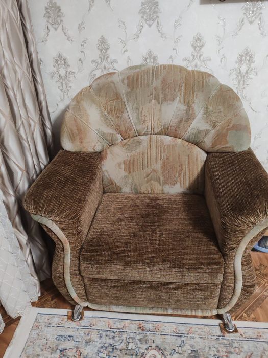 Продам диван тройка