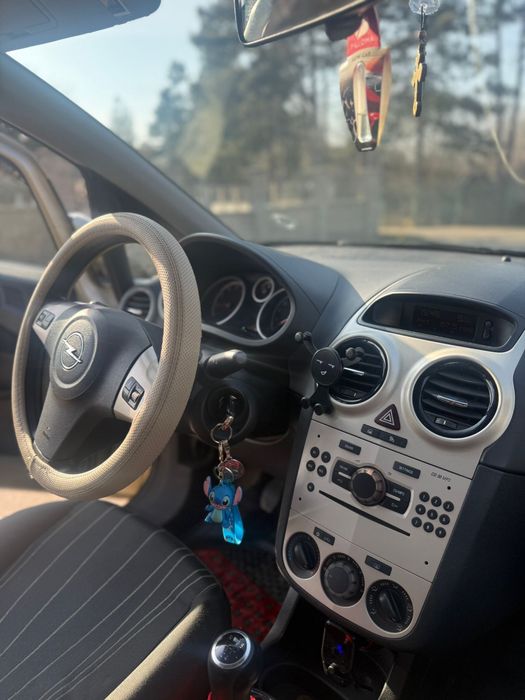Vând Opel Corsa D | 1.2 Benzină | An 2006 luna a12a | 189029km