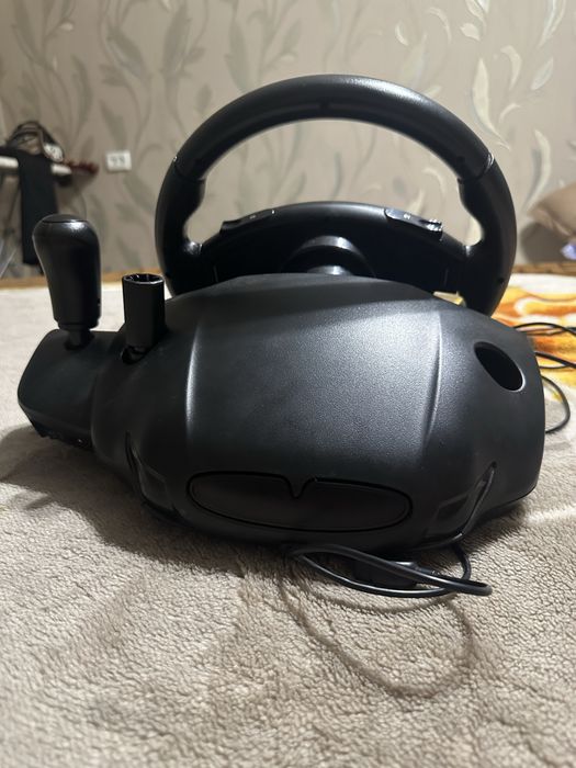 Продам игровой руль