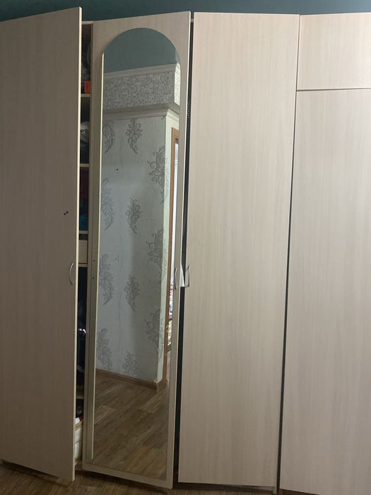 Продам 2 шкафа в хорошем состоянии