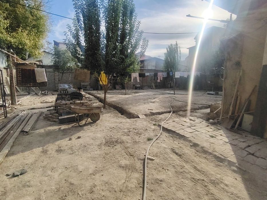 Земельный участок,дом