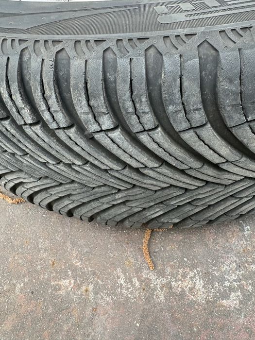 Джанти с гуми  Toyota Yaris 17 5x100