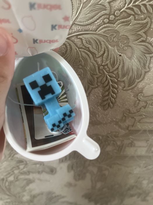 Красивые,модные, еще новые