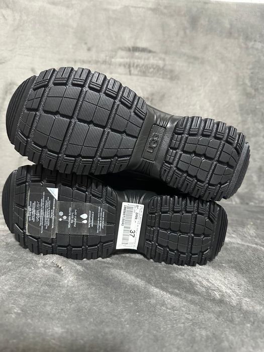 UGG Yose Puffer Mărimea 37 Noi în cutie