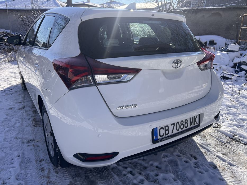 Тойота Аурис 2018 година само на 92000км