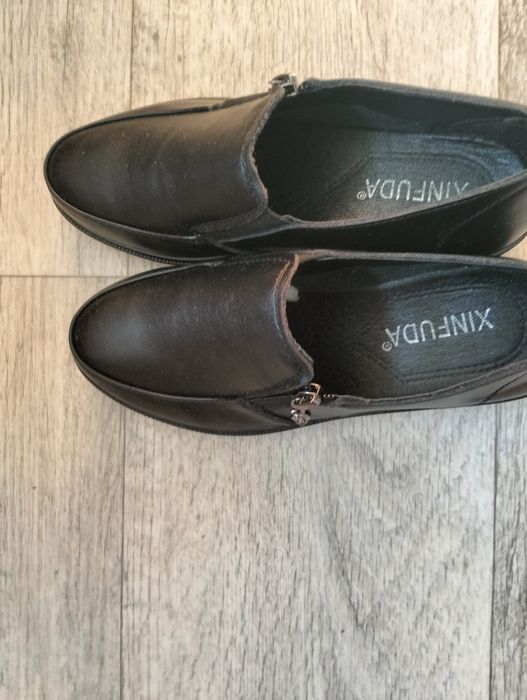 Продам туфли демисизонные женские