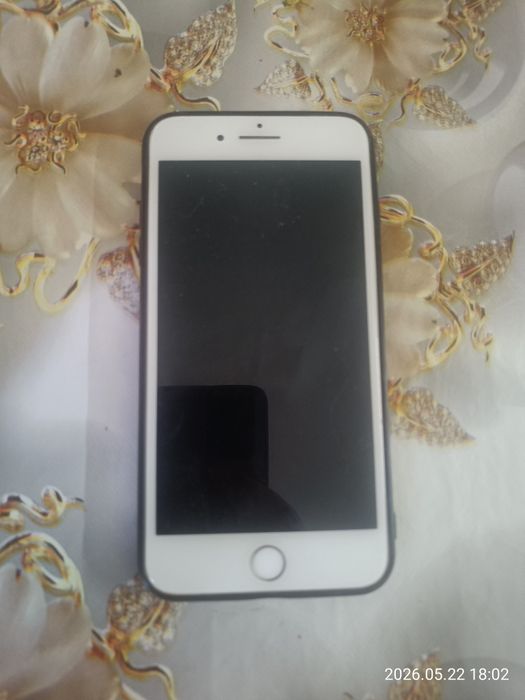 Продается телефон iPhone 8 Plus