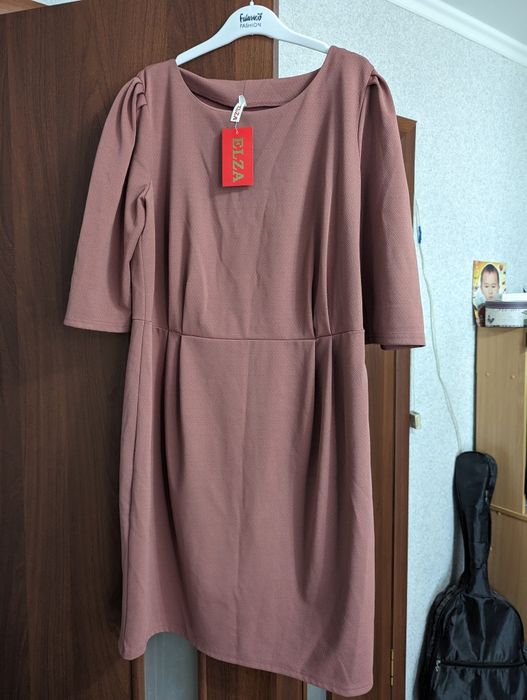 Продам Новые платья