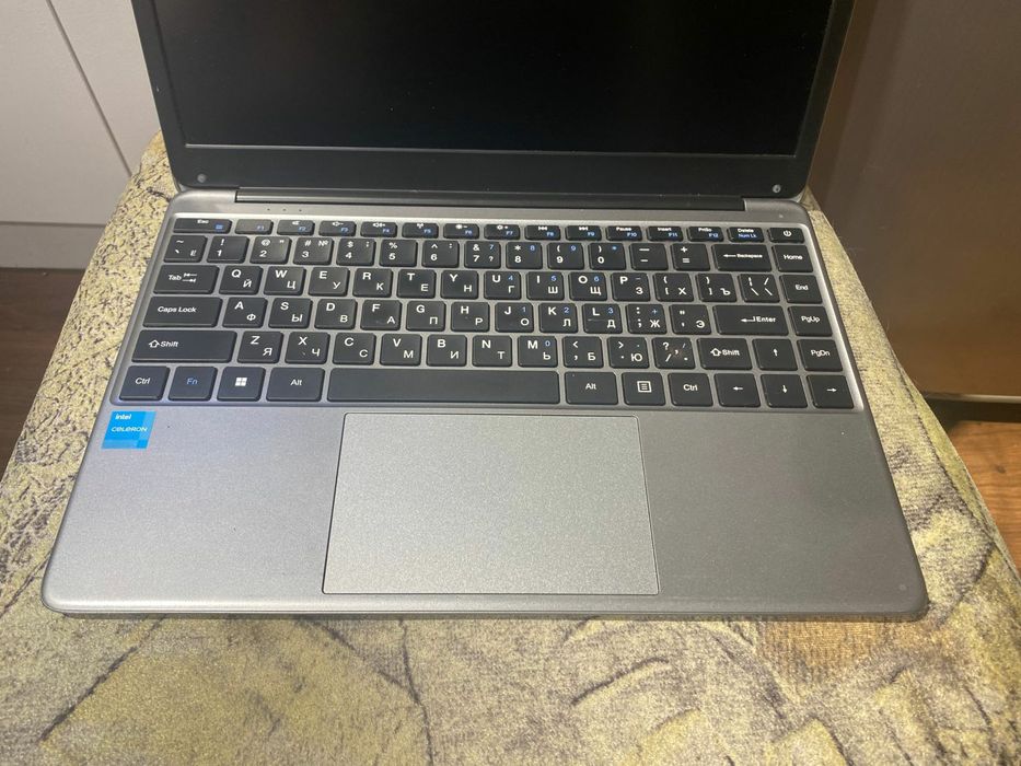 Ноутбук в идеальном состоянии/SSD 256