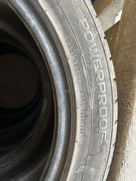 Летни гуми Nokian Powerproof 235/45ZR17 DOT 2022