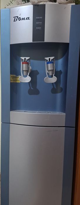 Диспансер асты холодильник