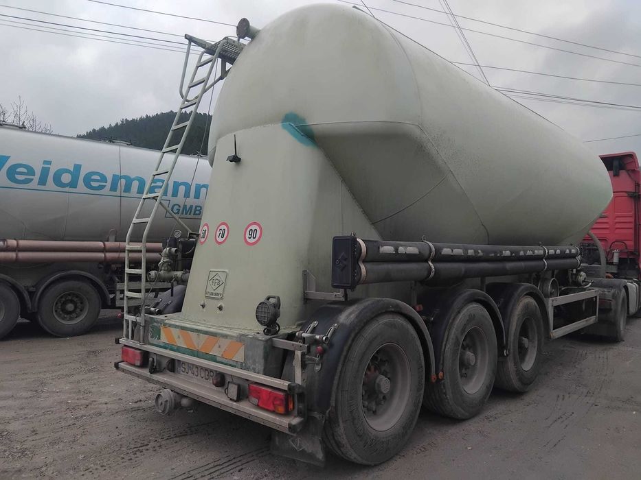 Semiremorcă Siloz Feldbinder 35 mc (Ciment) - Stare tehnică optimă / Gata de exploatare