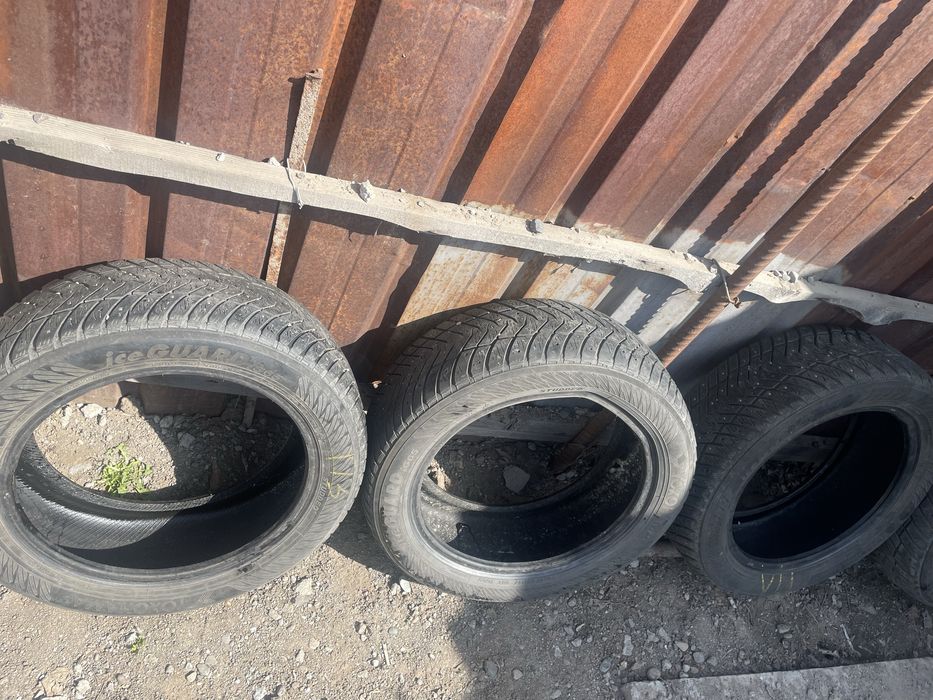 Зимние шины марки Yokohama R17