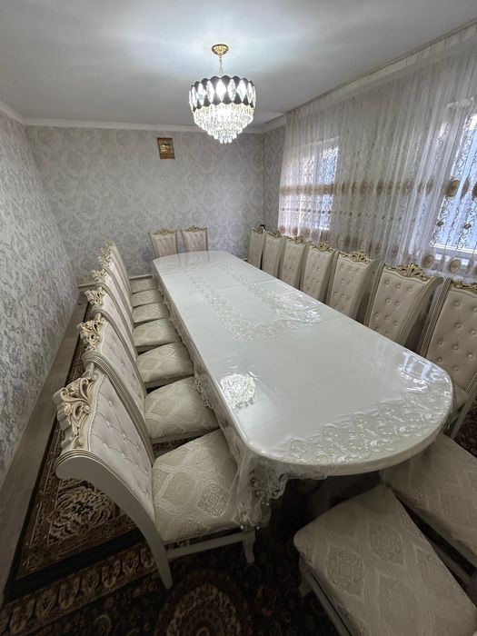Стол стулья  продам срочно почти новые