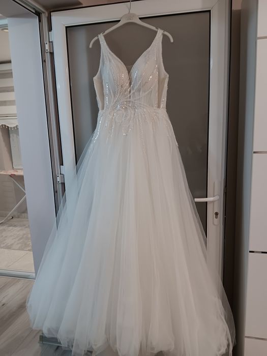 Булчинска рокля и воал