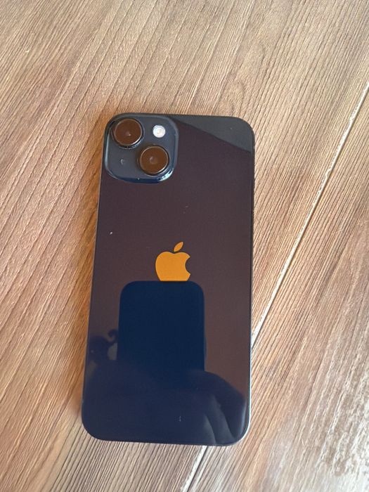 Продам Айфон 14 с коробкой