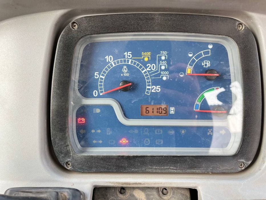 New Holland Td5 sotiladi