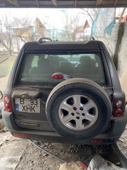 Dezmebrez Land Rover