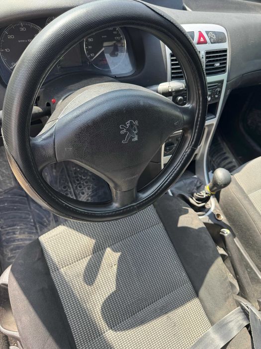 Dezmembrari Peugeot 307 1.6-2.0 hdi 2003-2008