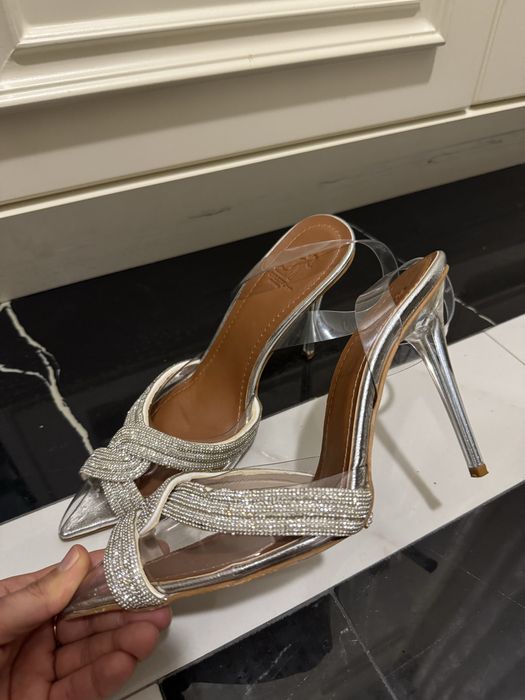 Продам туфли, босоножки