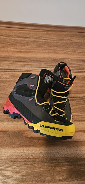 Bocanci drumetie barbati La Sportiva Aequilibrium LT GTX