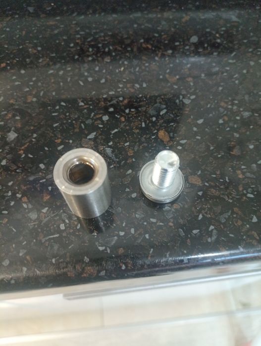 Продам декоративные крепежи