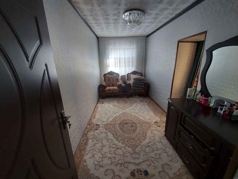 Продаётся дом в центре Газалкента