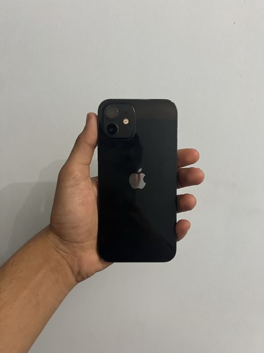 iPhone 12 с гаранти