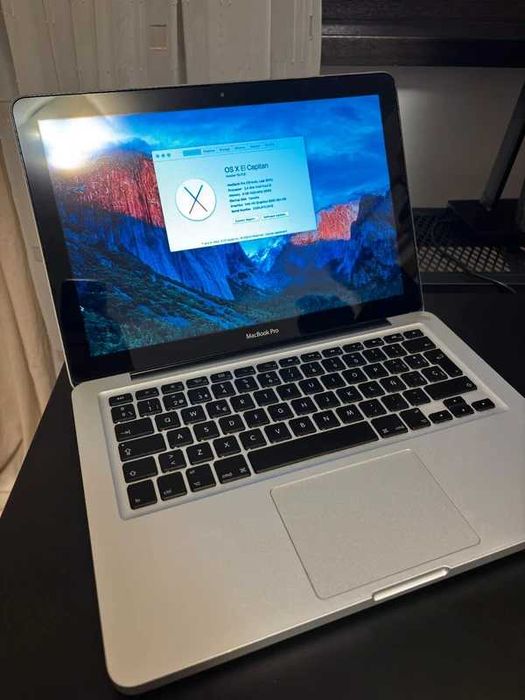 Macbook Pro 13” (Late 2011) / Apple Laptop