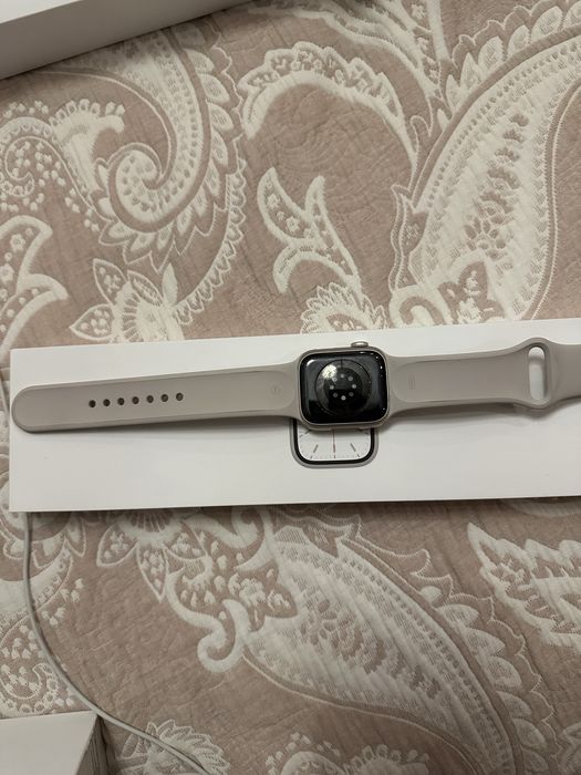 Продам оригинальные apple watch series 7, 41mm