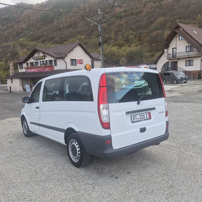 Vand mercedes vito 2.2 tdi.6+1 trepte.9 locuri.160 cp.klima .top