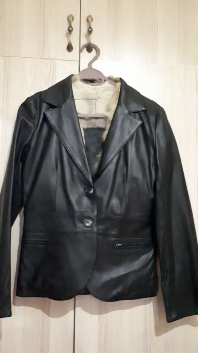 Женская кожанная куртка