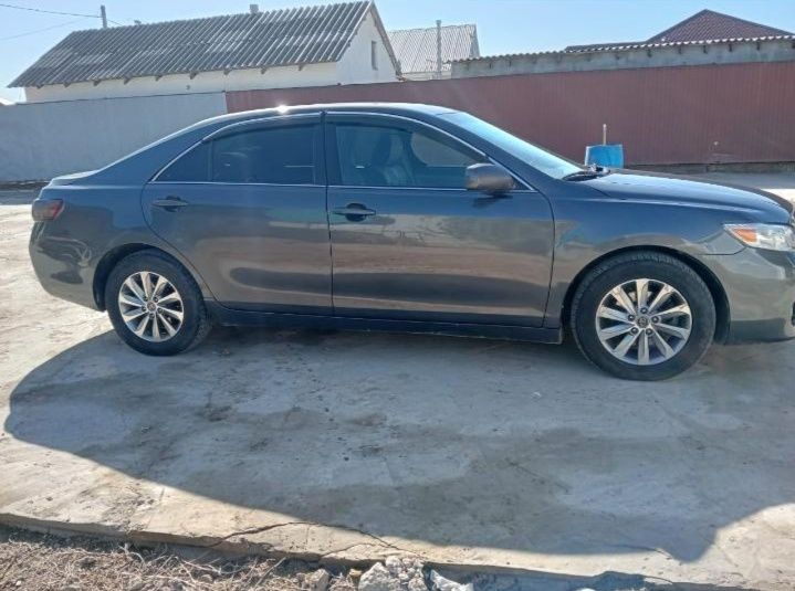 Продам машину камри