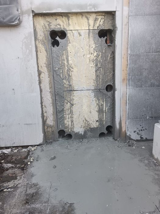 carotare beton,gauri in beton , gaură  hotă , gauri pentru  țevi sanitare si cabluri electrice