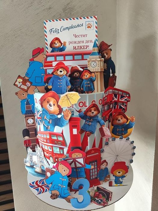 Торта с 30 книжки 30 моливи и 30 пастели