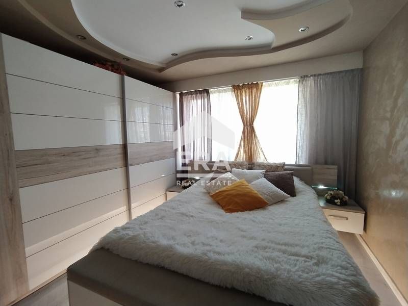 Продава се Четиристаен апартамент в Варна, Владислав Варненчик - 81 кв.м за 2161 €/кв.м - Снимка #9