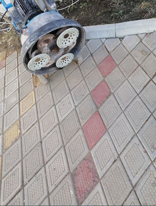 Închiriez mașină de șlefuit mozaic și beton
