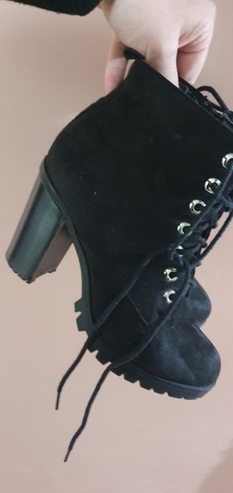Ghete nr 37 negre