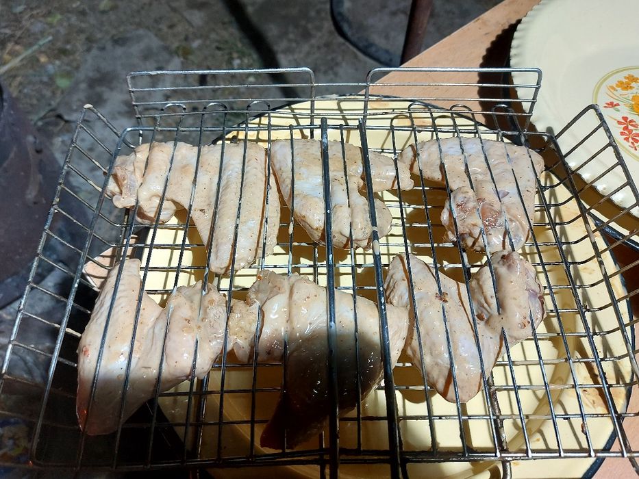 Куриные крылышки и кости