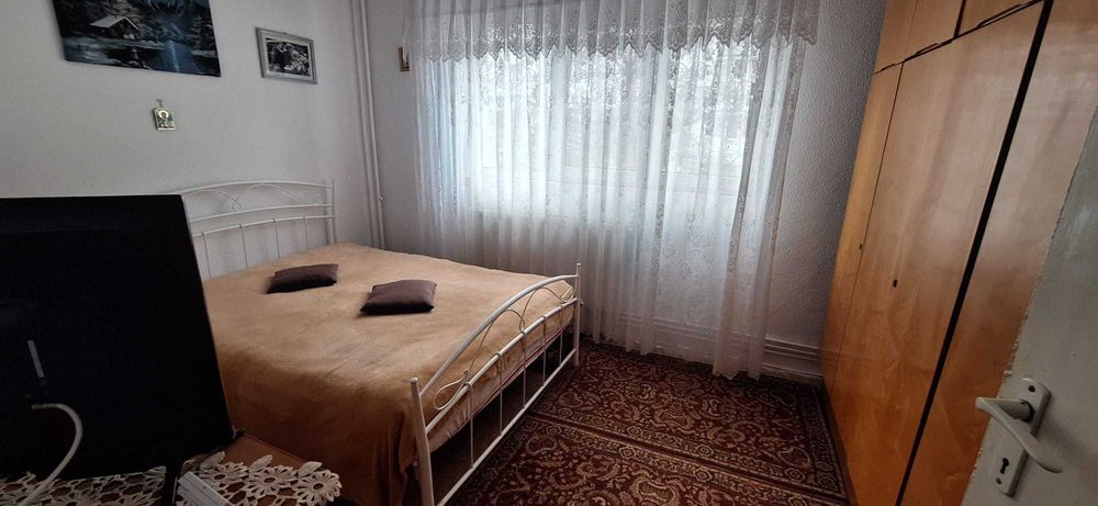 Etaj 1- Vanzare apartament 2 camere confort 1 Targoviste .