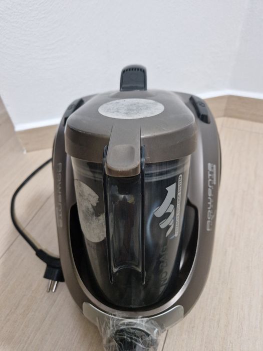 Aspirator fara sac Rowenta Compact Power Cyclonic Animal Care RO3786EA