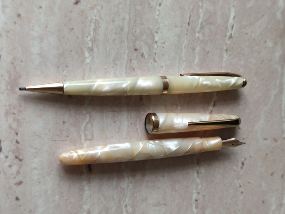Set vintage Stilou și  creion VERBANA EXTRA Celuloid Pearl / Sidef, Peniță Aur 14K
