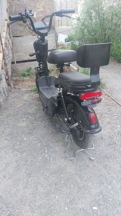 Продам электроскутер 450ватт