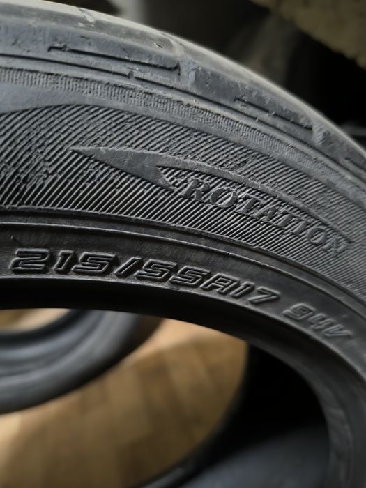 Продам шины б/у Dunlop