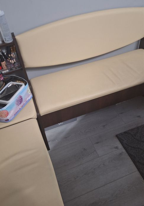 Кухненски ъглов диван